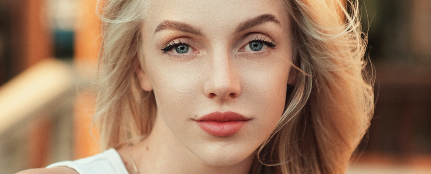 Soft Everyday Makeup Los Angeles Celebrity Makeup Artist Kimberley Bosso." Soft everyday makeup with a rosy lip and defined brows on a blonde model by Los Angeles celebrity makeup artist Kimberley Bosso